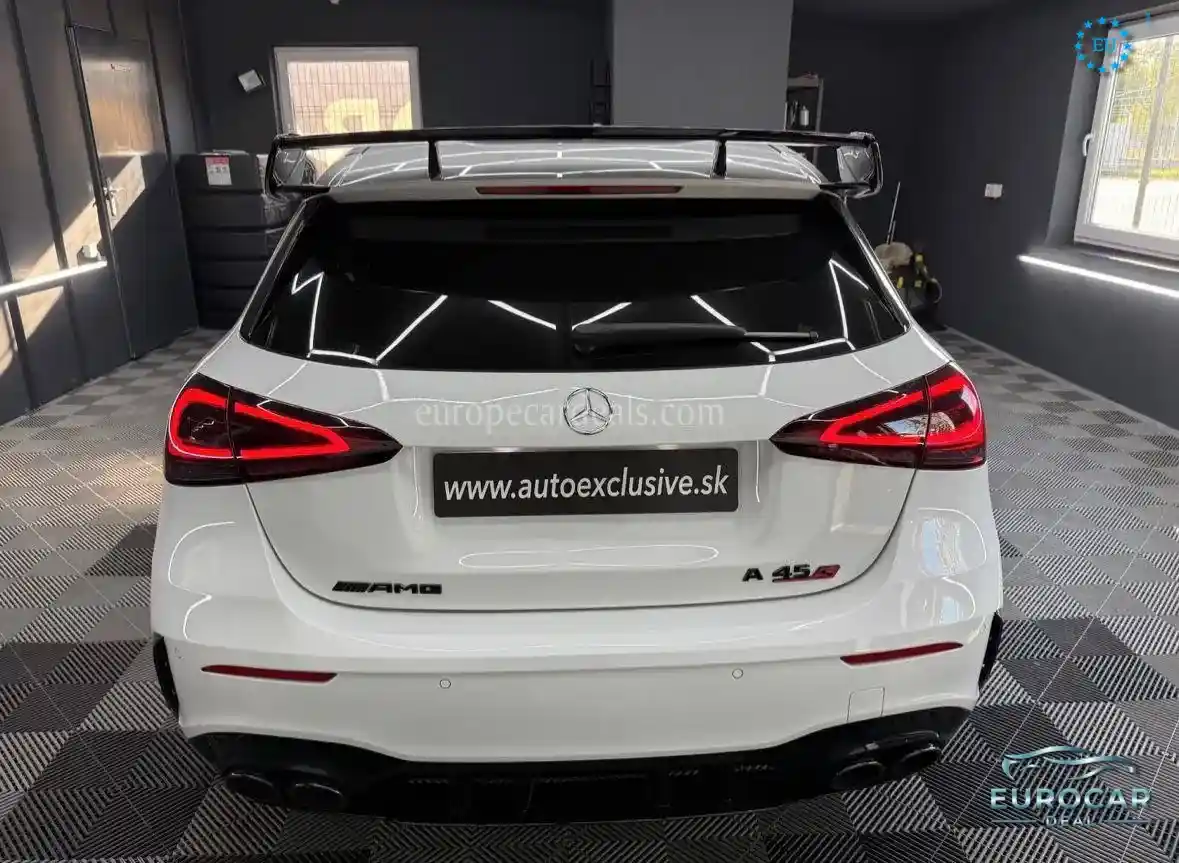 Mercedes-Benz A 45 AMG