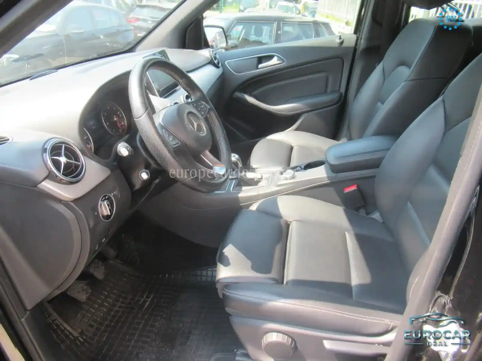 Mercedes-Benz B 180