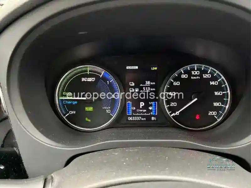 Mitsubishi Plug-in Hybrid Outlander