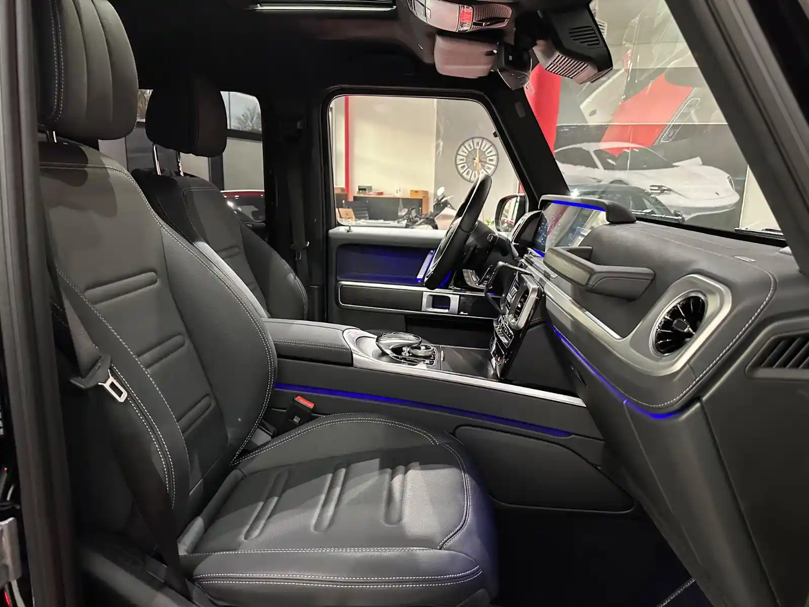 Mercedes-Benz G 500