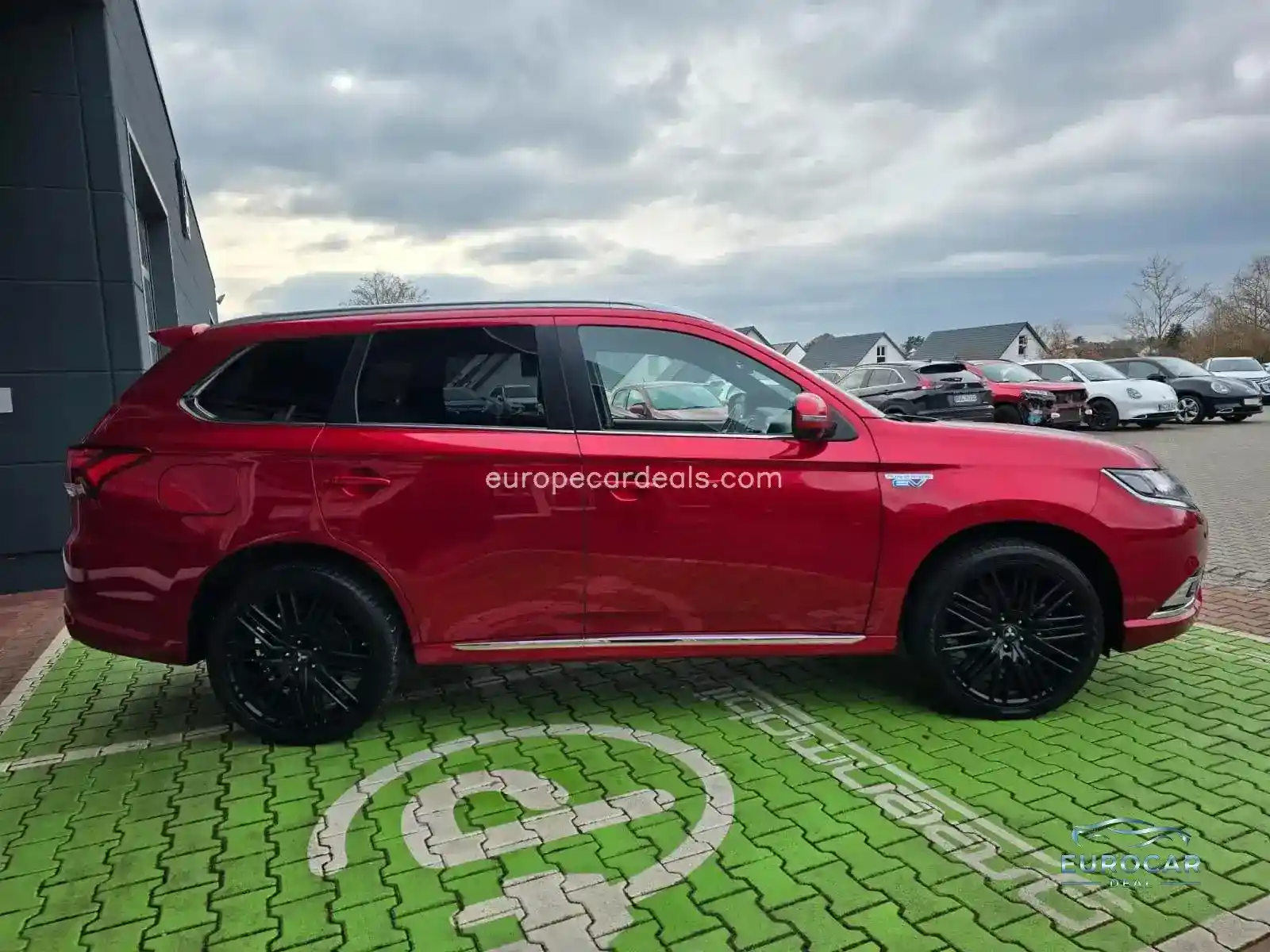 Mitsubishi Plug-in Hybrid Outlander
