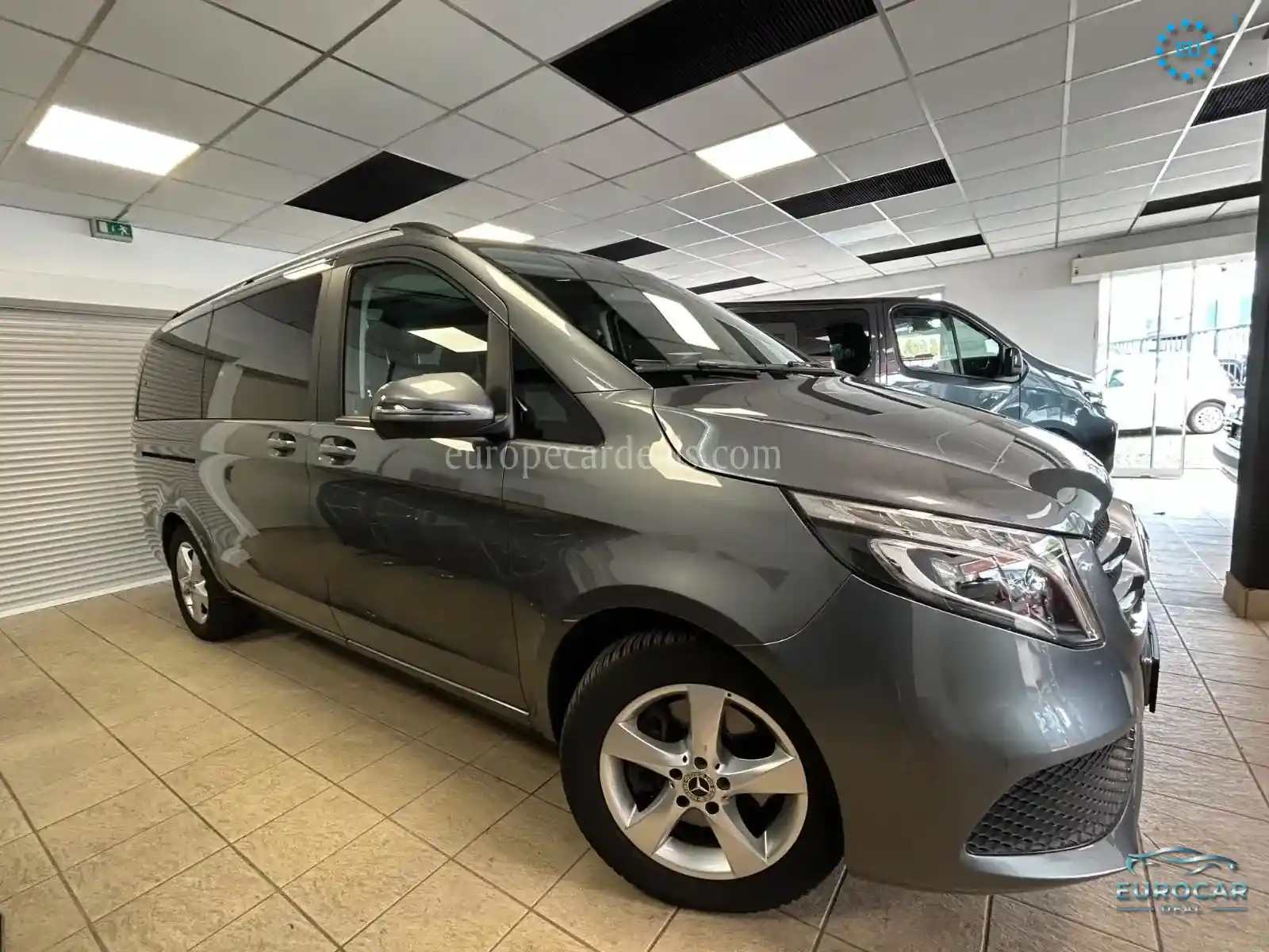 Mercedes-Benz V 250
