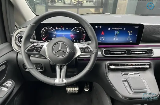 Mercedes-Benz V 220
