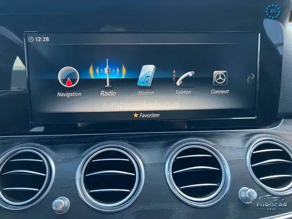 Mercedes-Benz E 200