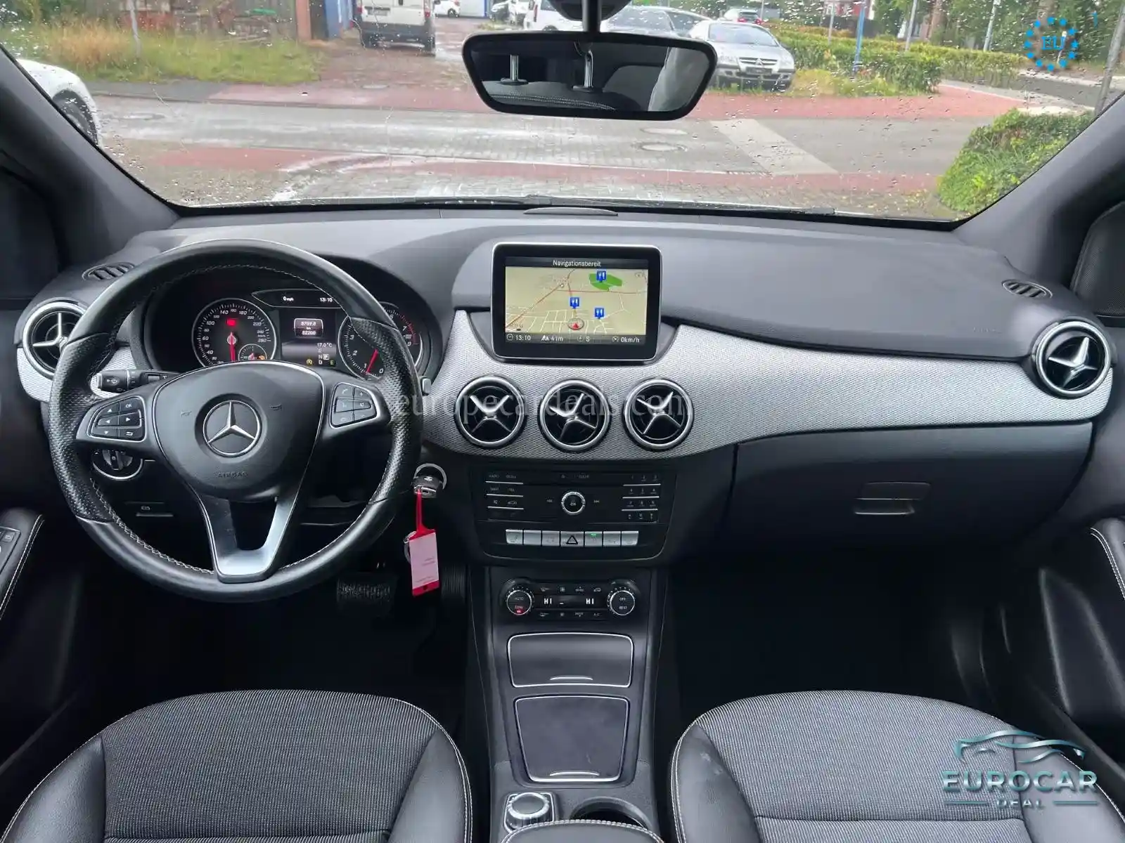 Mercedes-Benz B 220