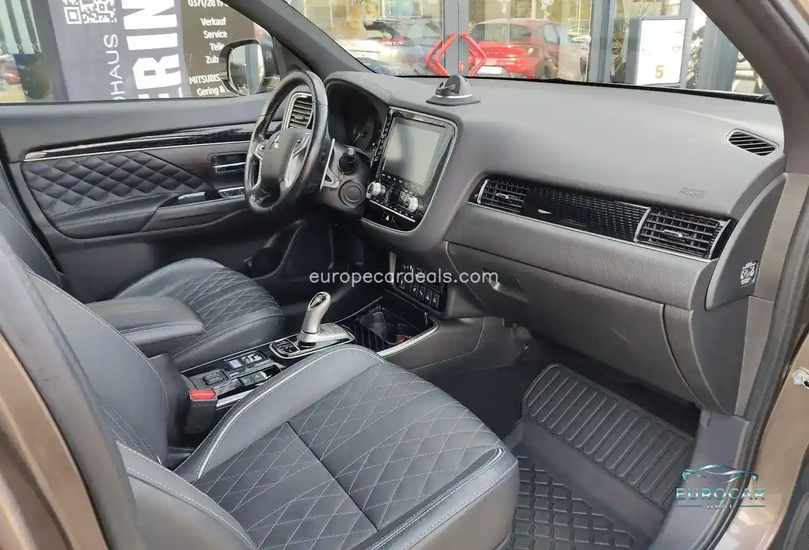 Mitsubishi Plug-in Hybrid Outlander
