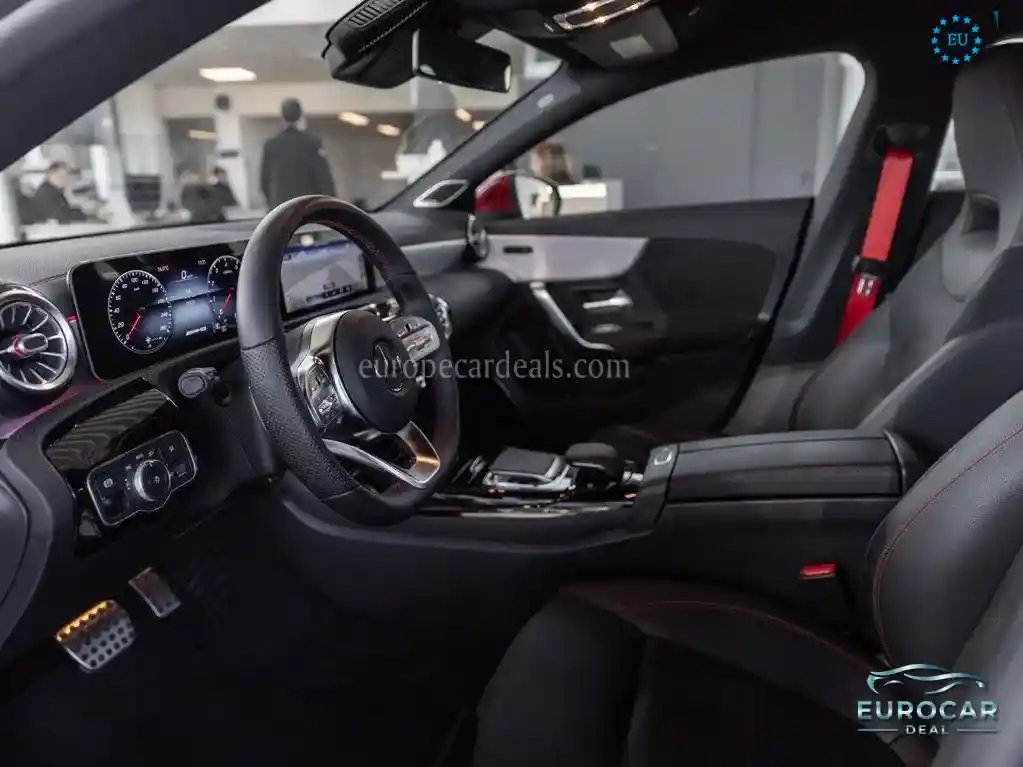 Mercedes-Benz CLA 35 AMG