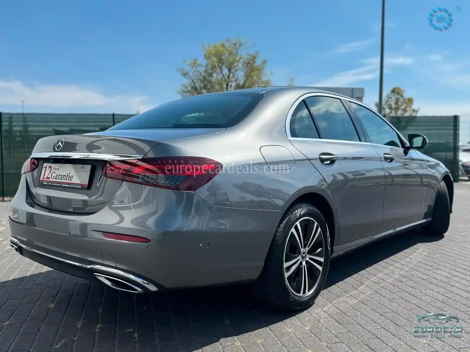 Mercedes-Benz E 200