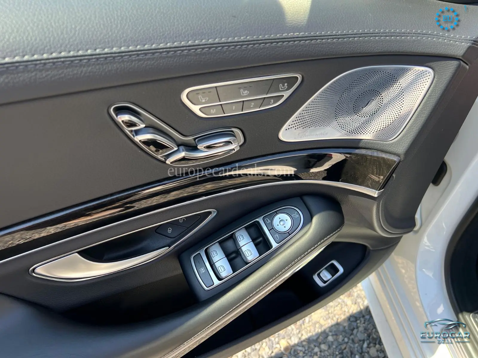 Mercedes-Benz S 560