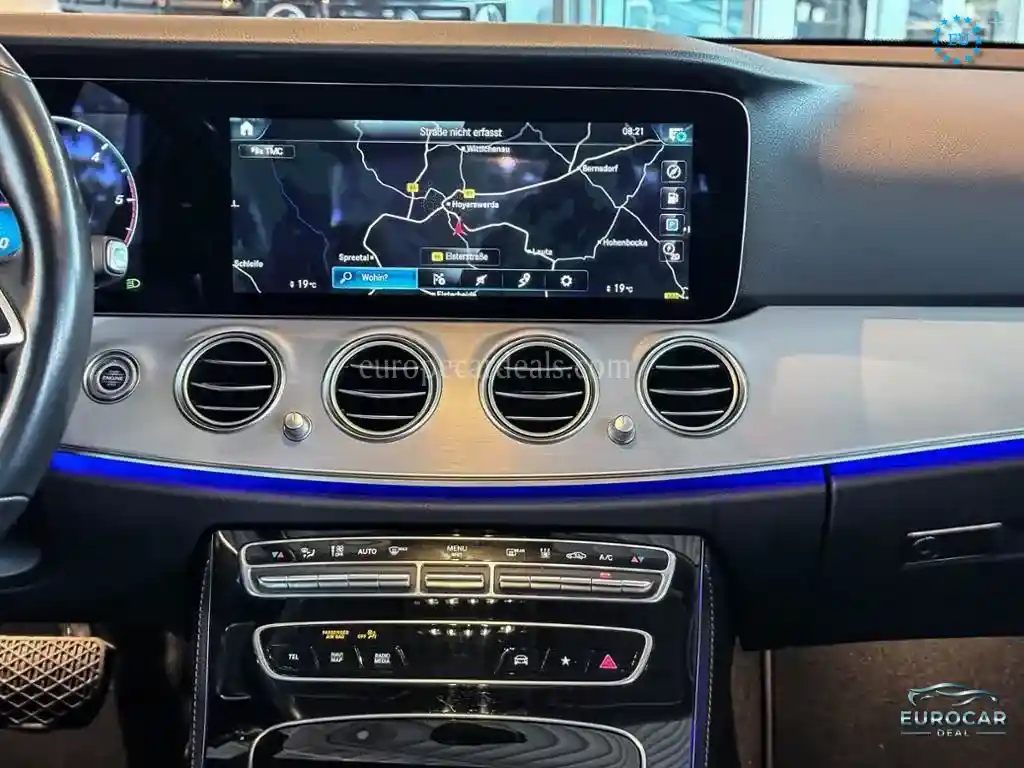 Mercedes-Benz E 220