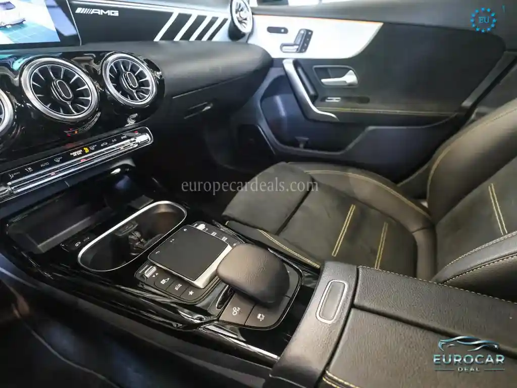 Mercedes-Benz A 45 AMG