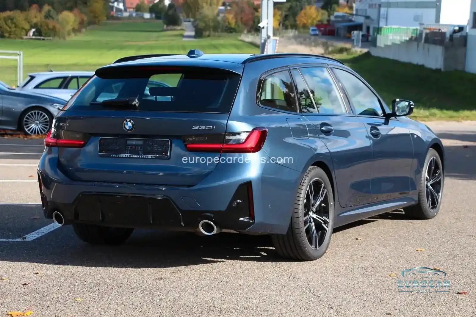 BMW 330