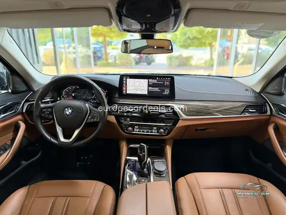 BMW 520