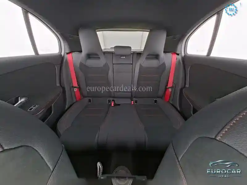 Mercedes-Benz A 35 AMG