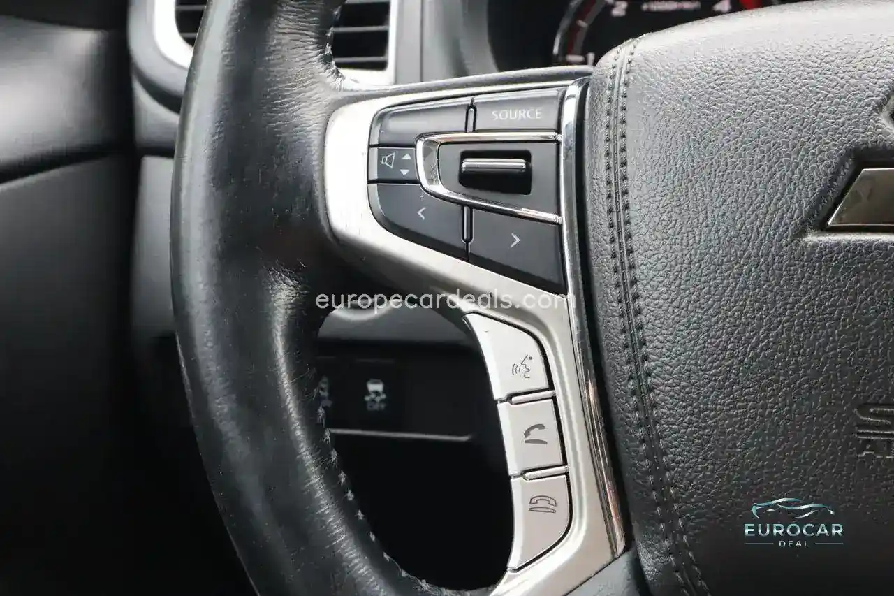 Mitsubishi L200