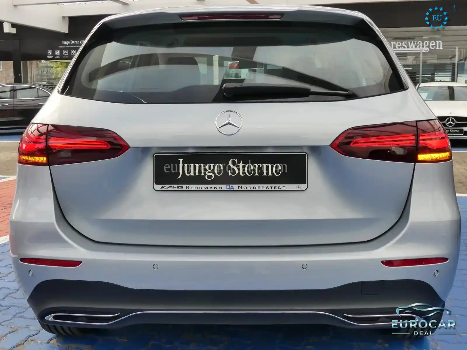 Mercedes-Benz B 220