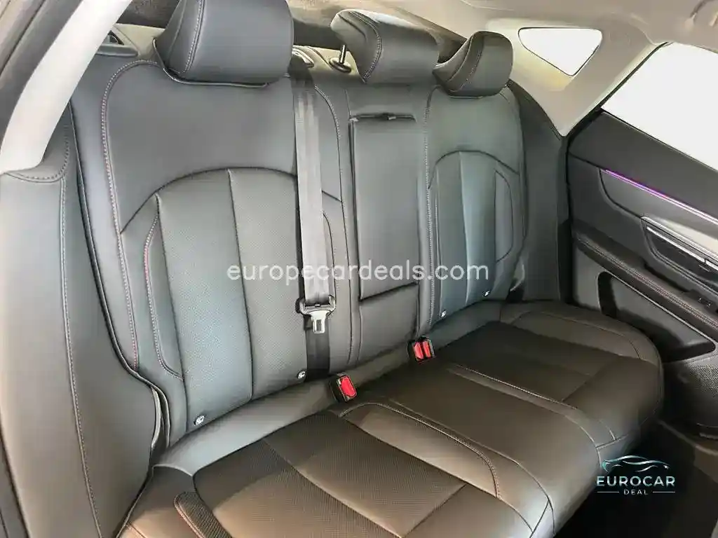 XPENG P7