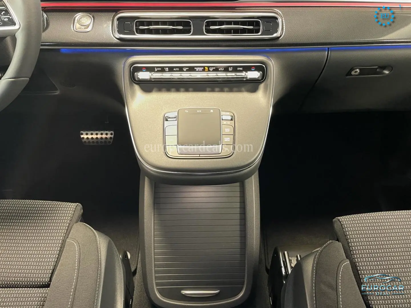 Mercedes-Benz V 220