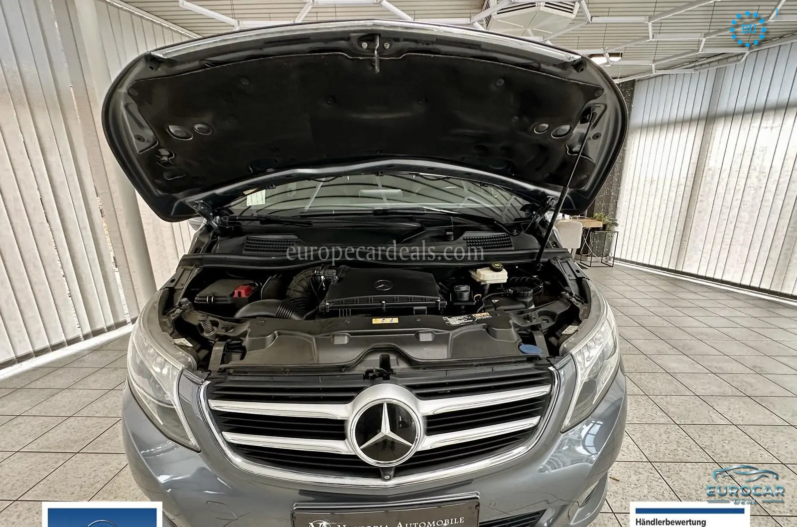 Mercedes-Benz V 220