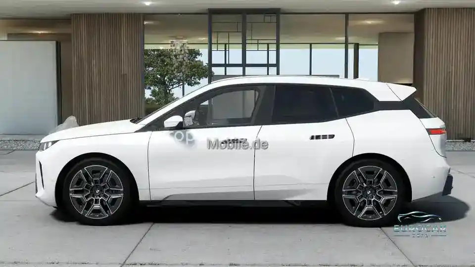 BMW iX