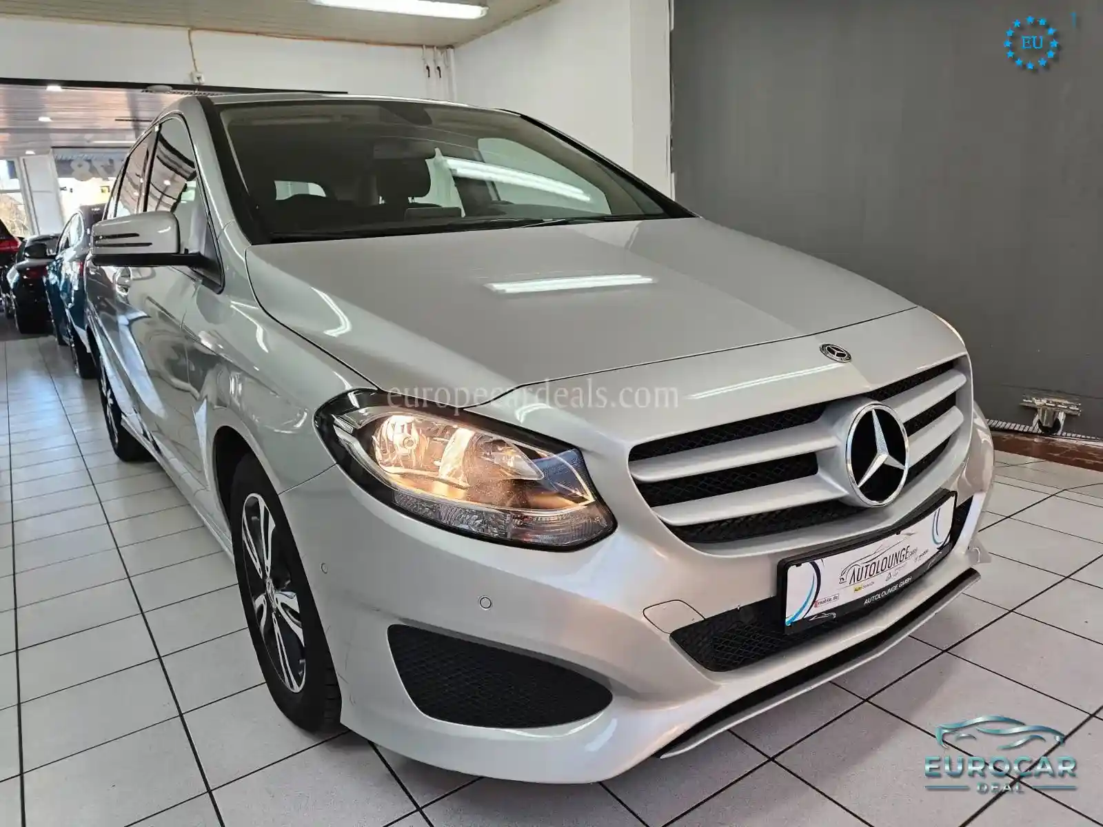 Mercedes-Benz B 180