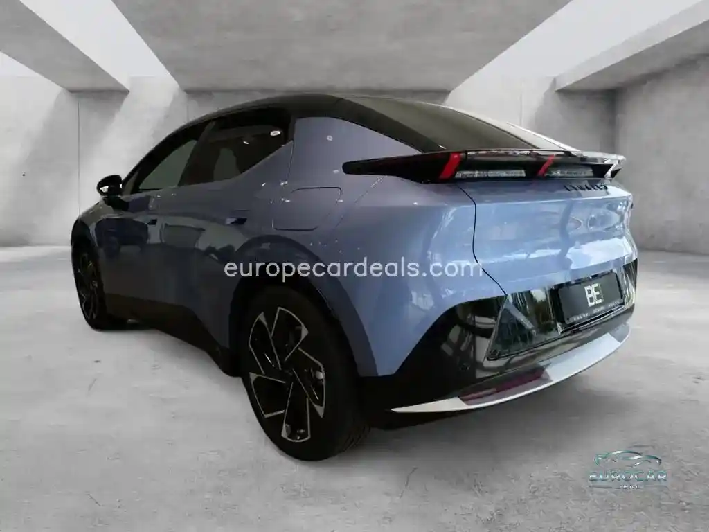 Lynk&Co 02