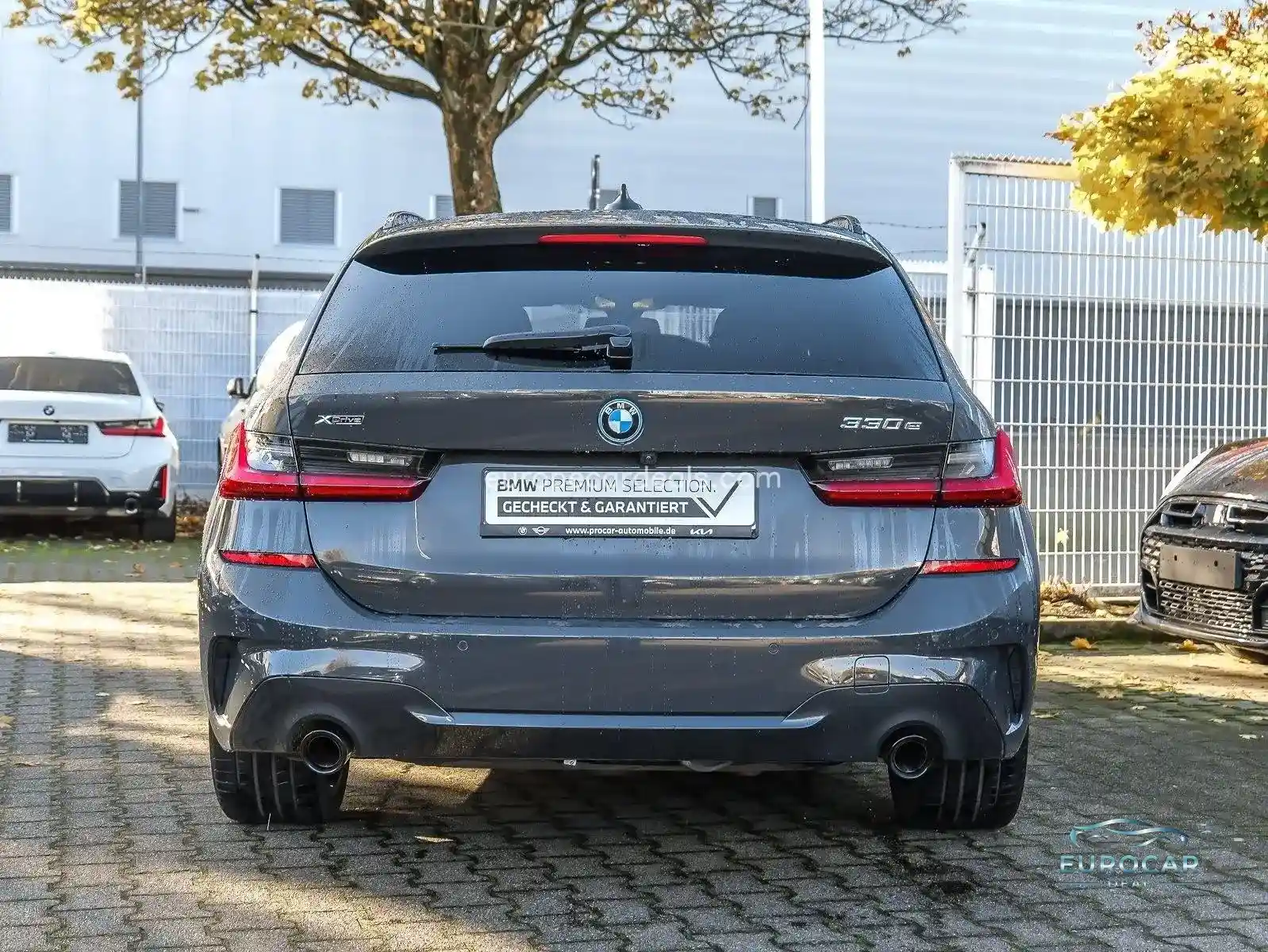 BMW 330