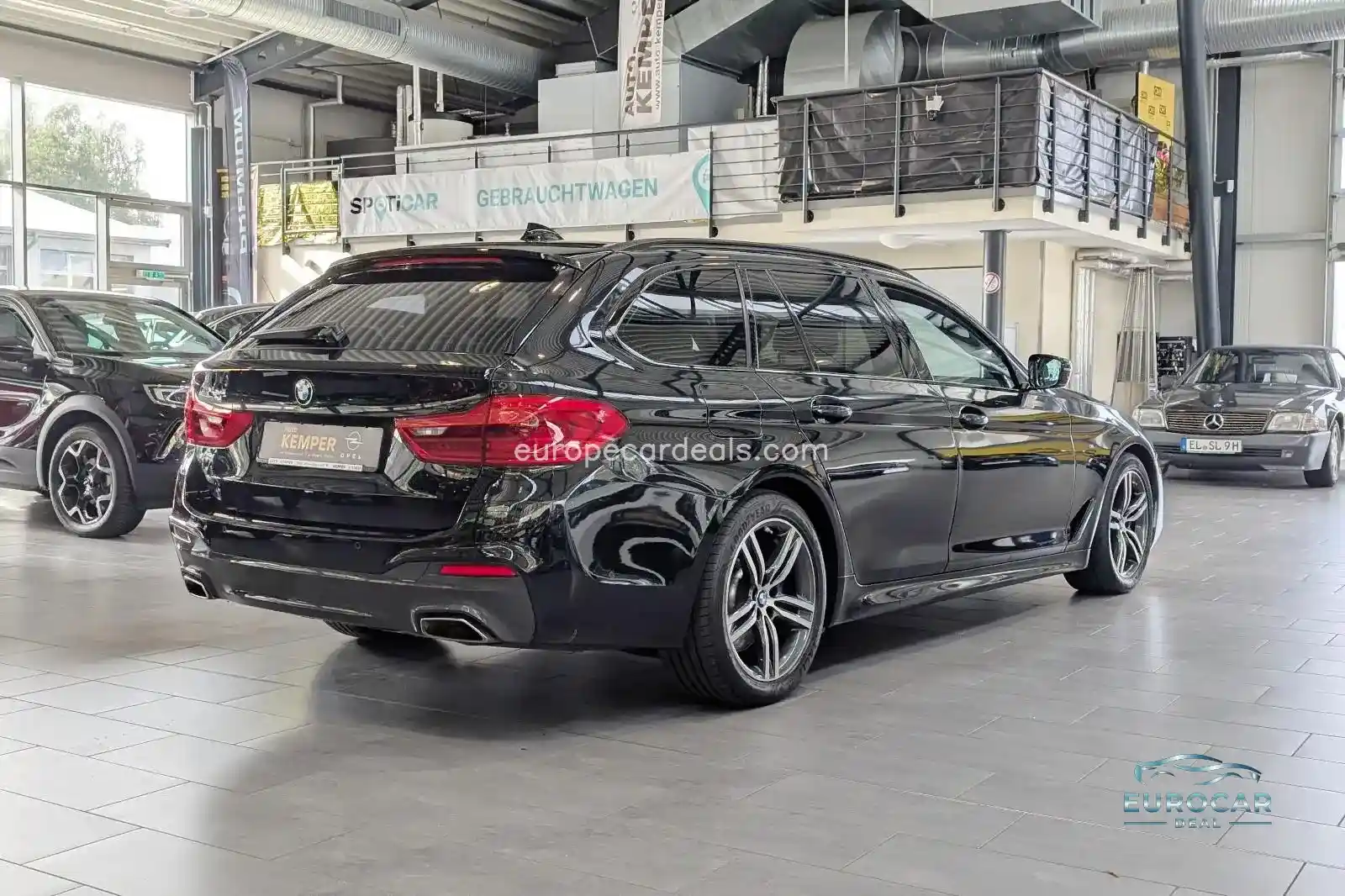 BMW 530
