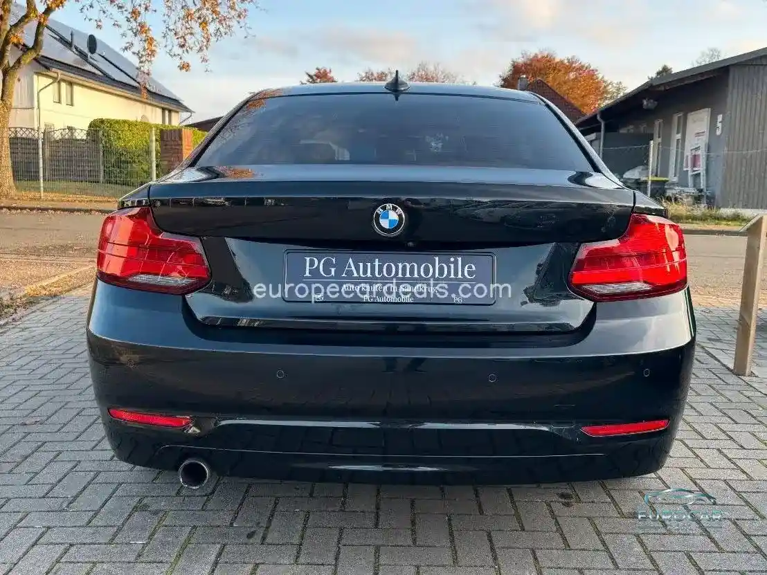 BMW 218