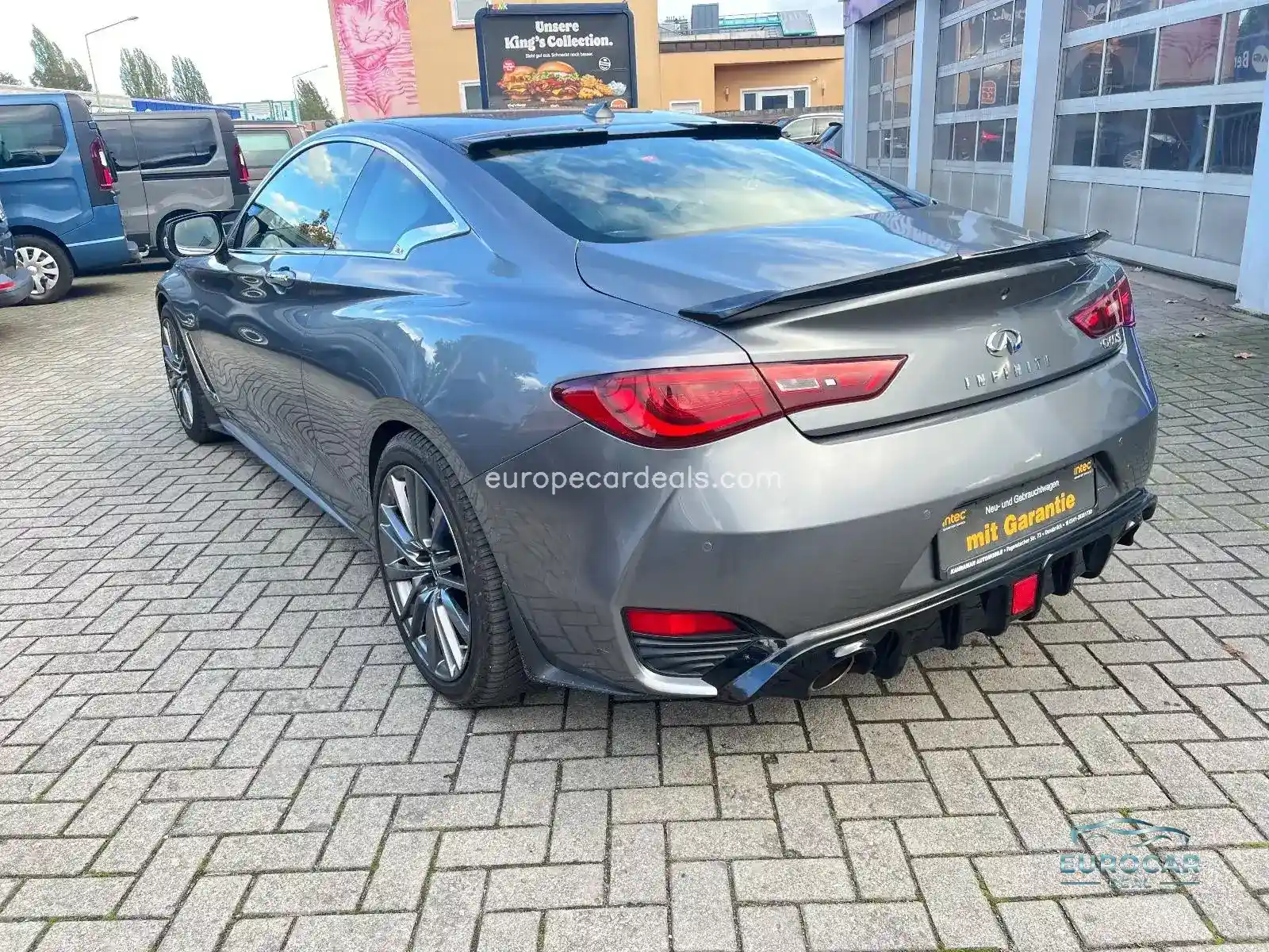Infiniti Q60