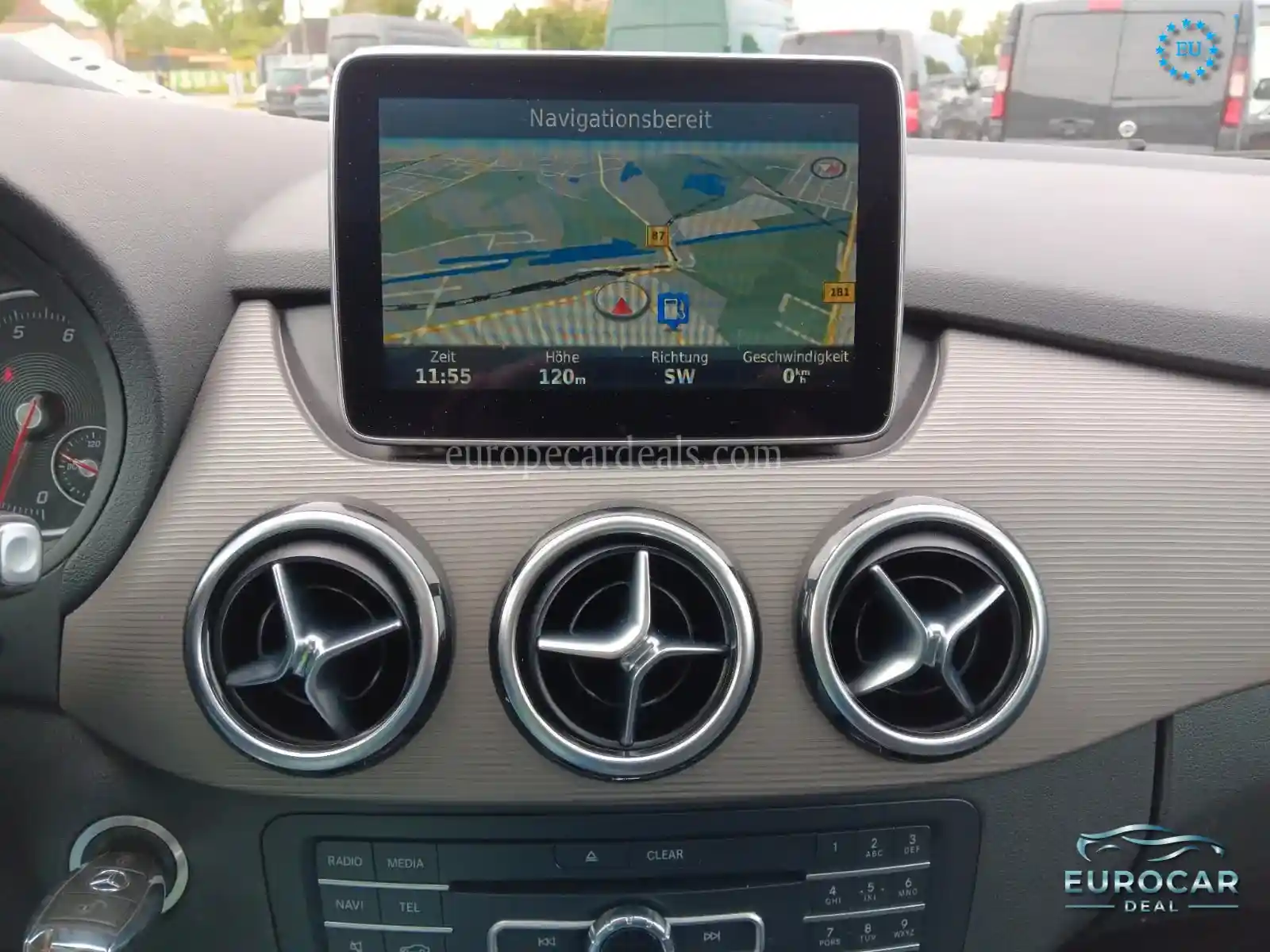 Mercedes-Benz B 180