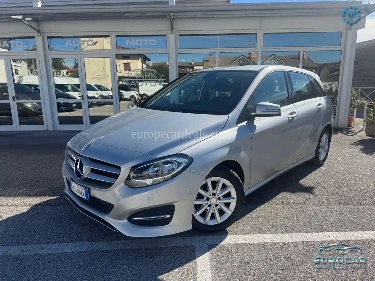 Mercedes-Benz B 180