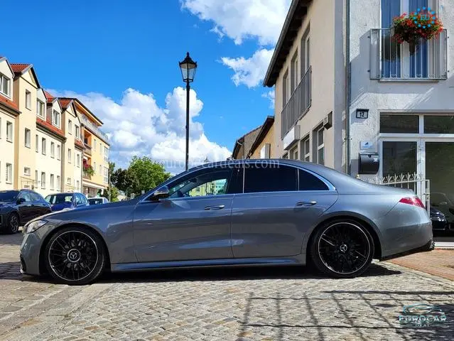 Mercedes-Benz S 400