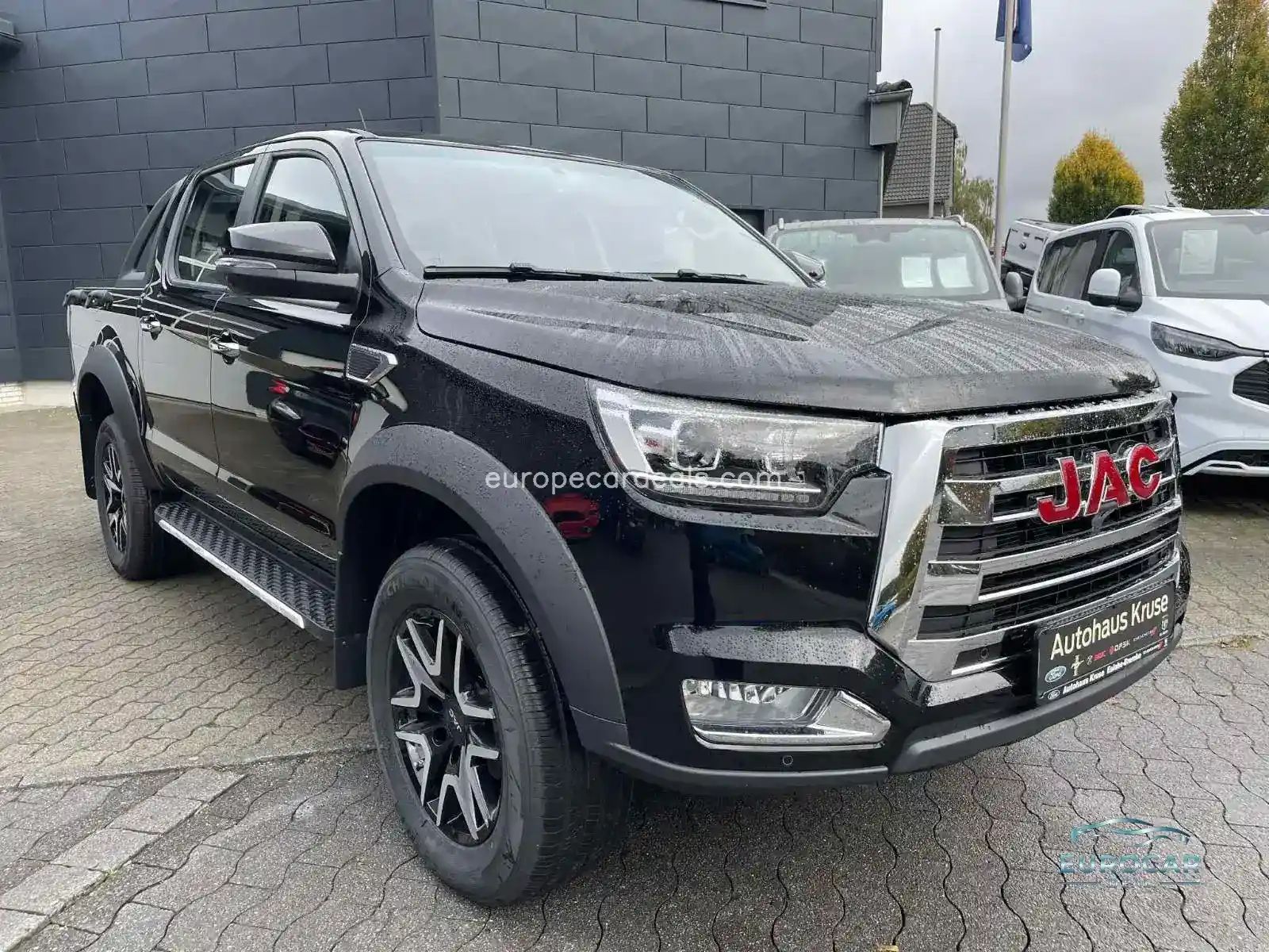 JAC 8 Pro