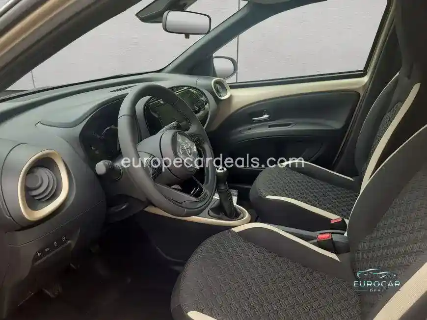 Toyota Aygo (X)