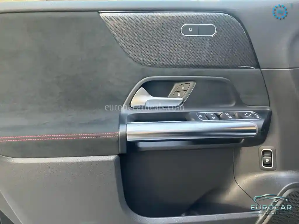 Mercedes-Benz B 220