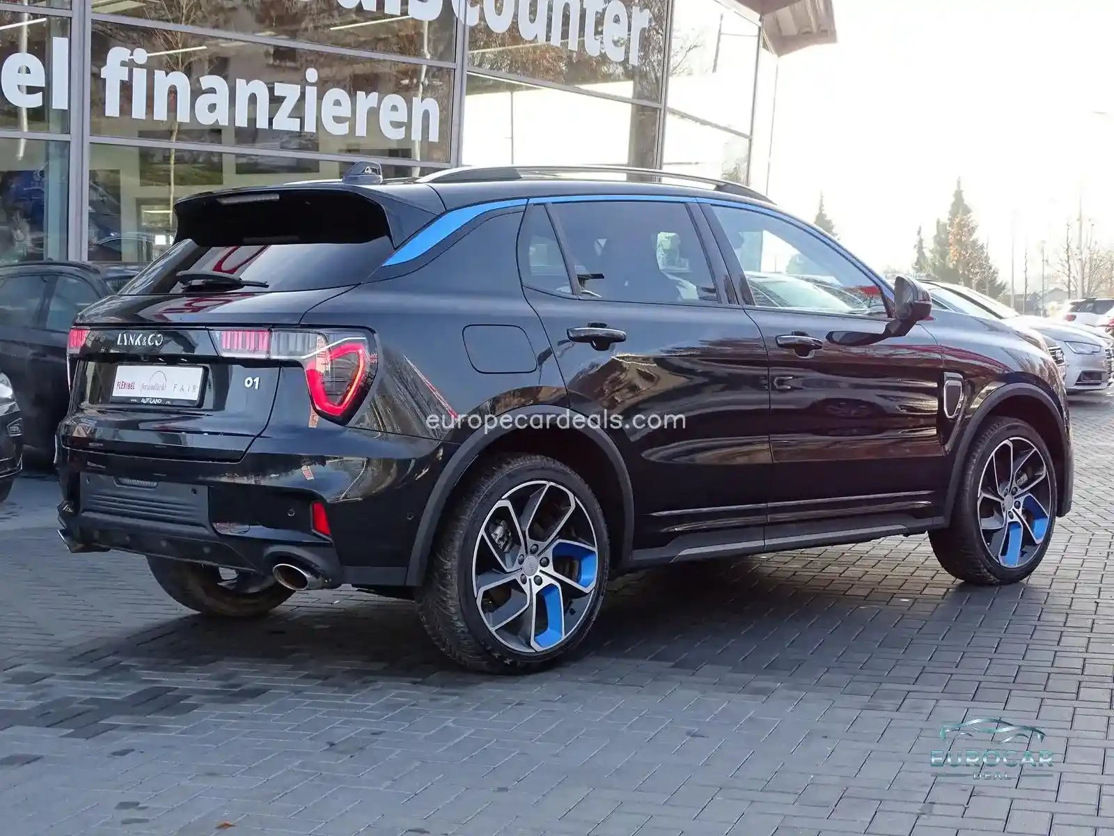 Lynk&Co 01