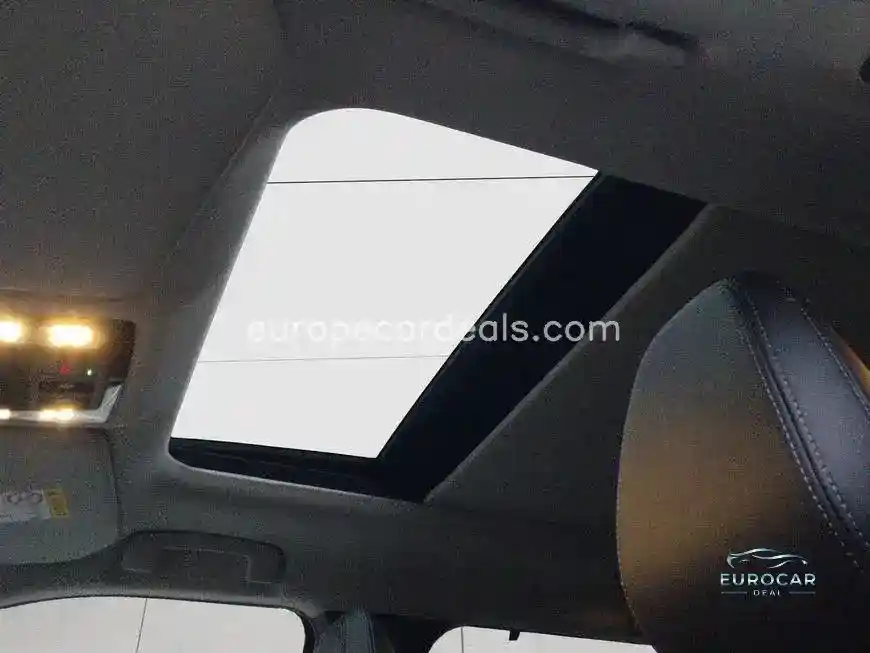 Mitsubishi Plug-in Hybrid Outlander