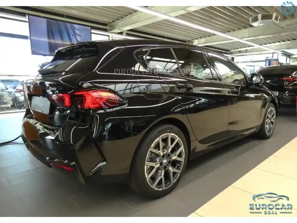 BMW 120