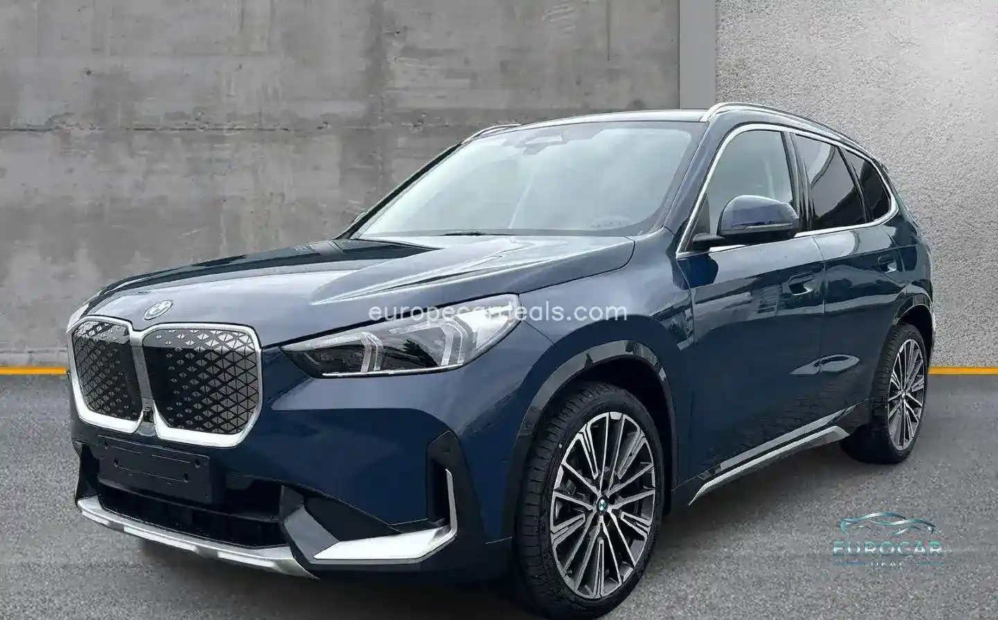 BMW iX1