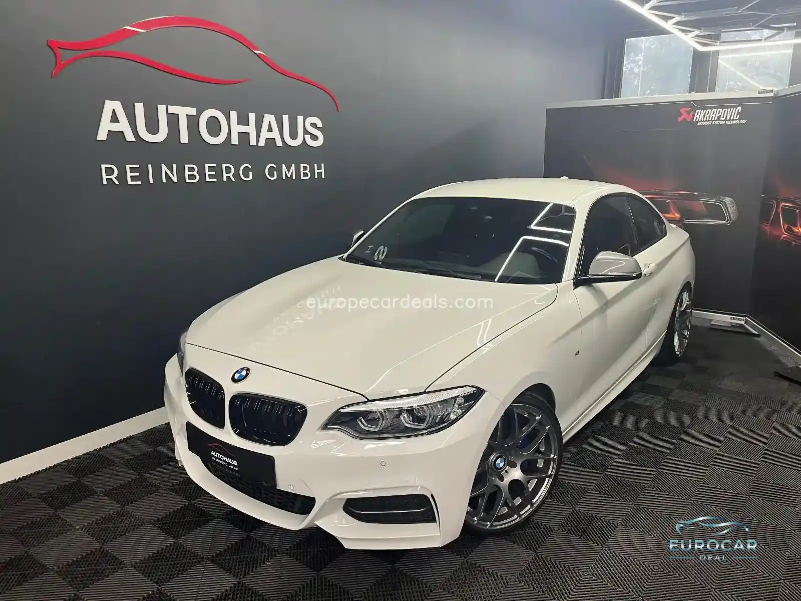BMW M240i