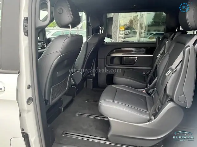 Mercedes-Benz V 220