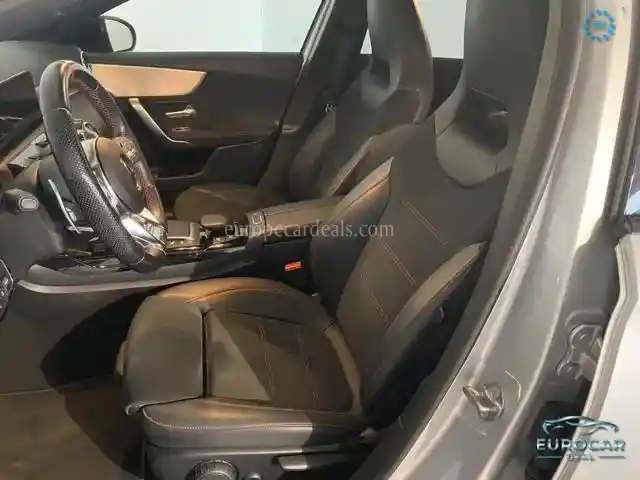 Mercedes-Benz A 35 AMG