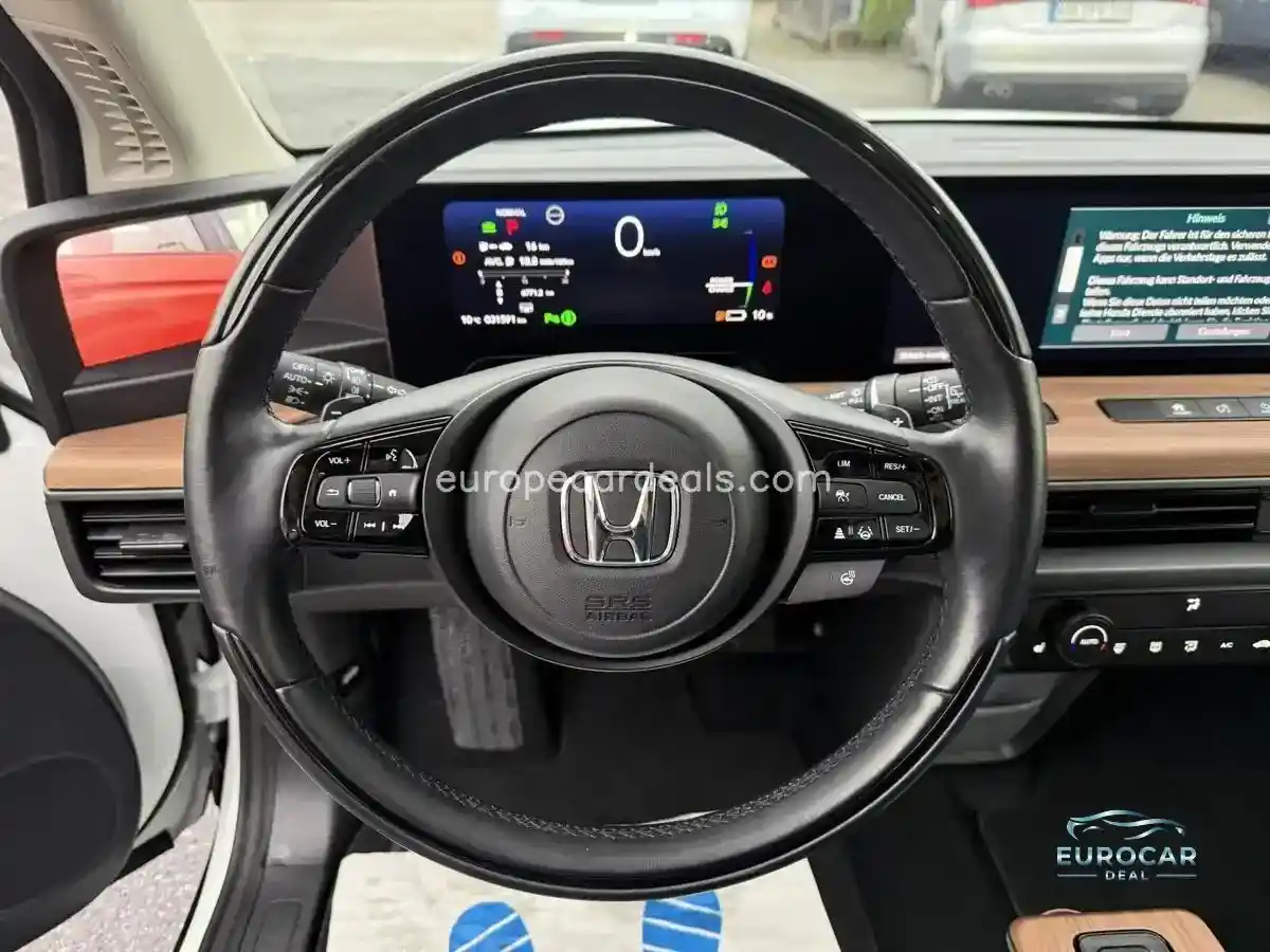 Honda e