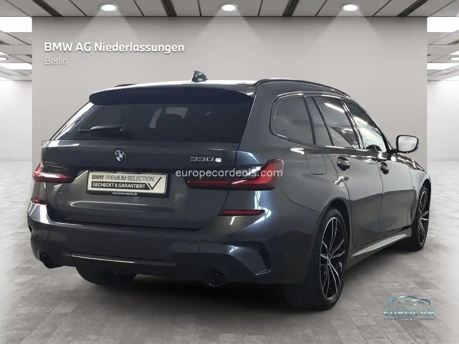 BMW 330