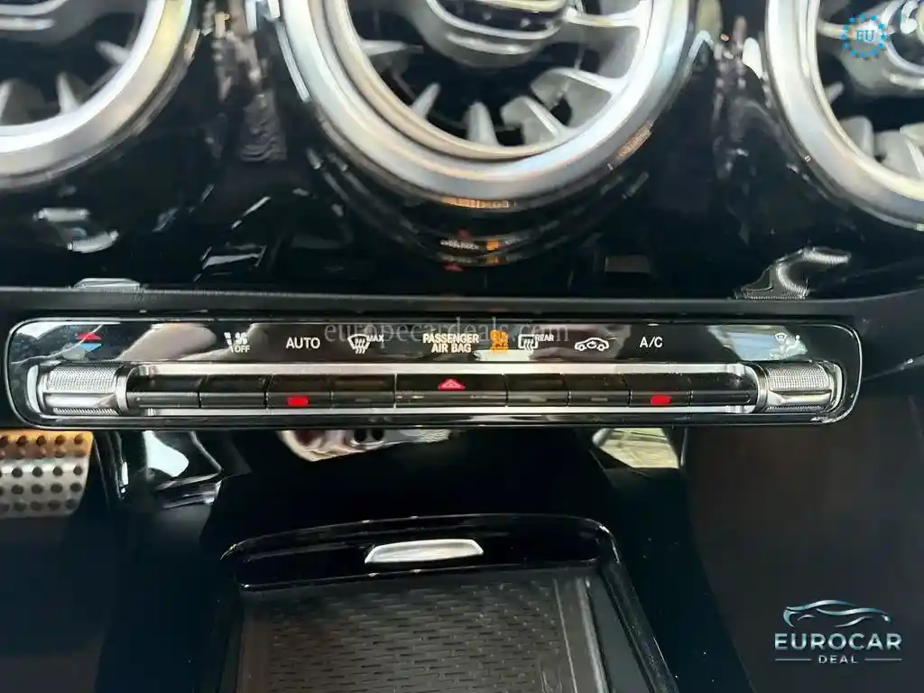 Mercedes-Benz CLA 220