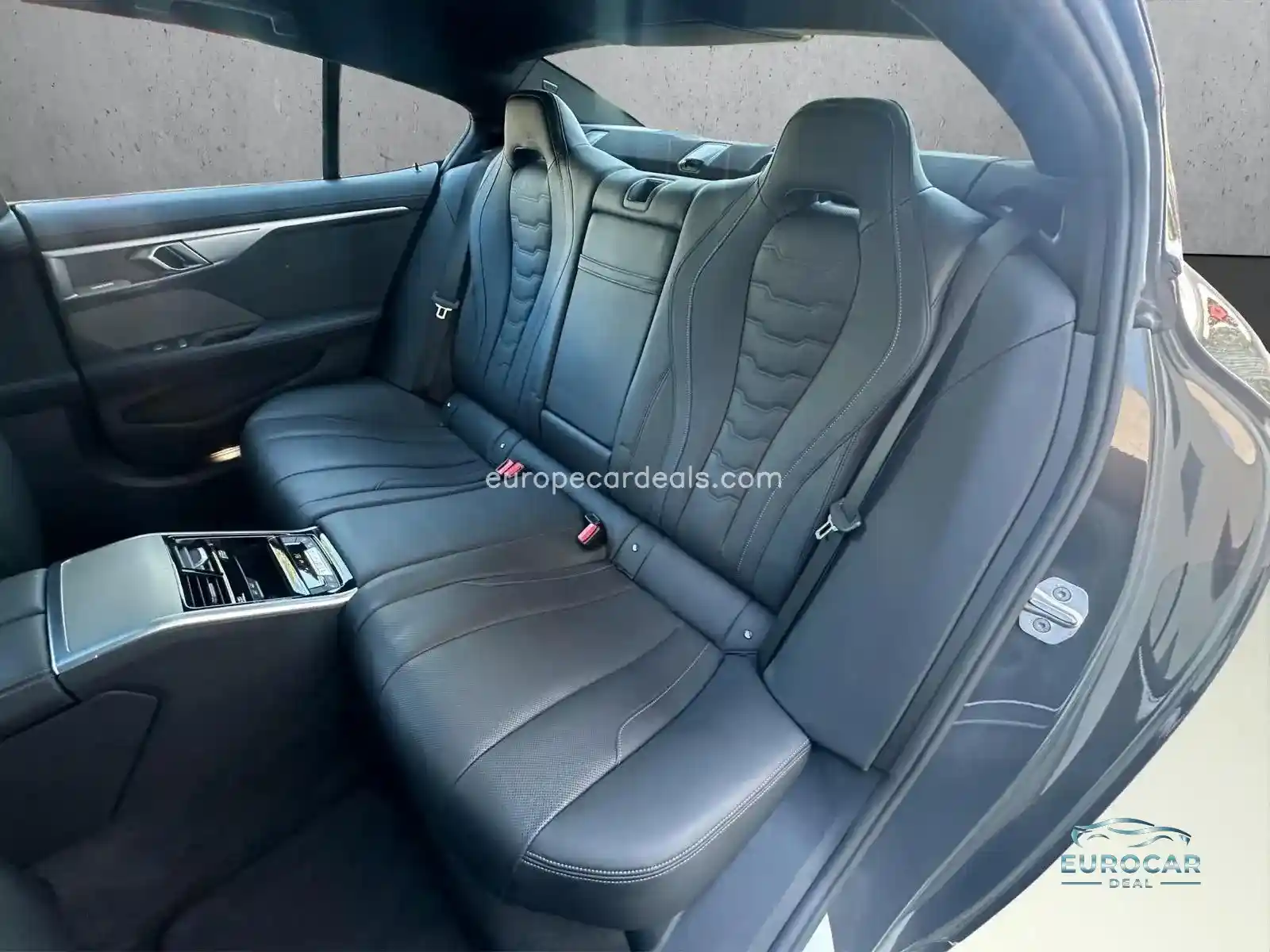 BMW 840