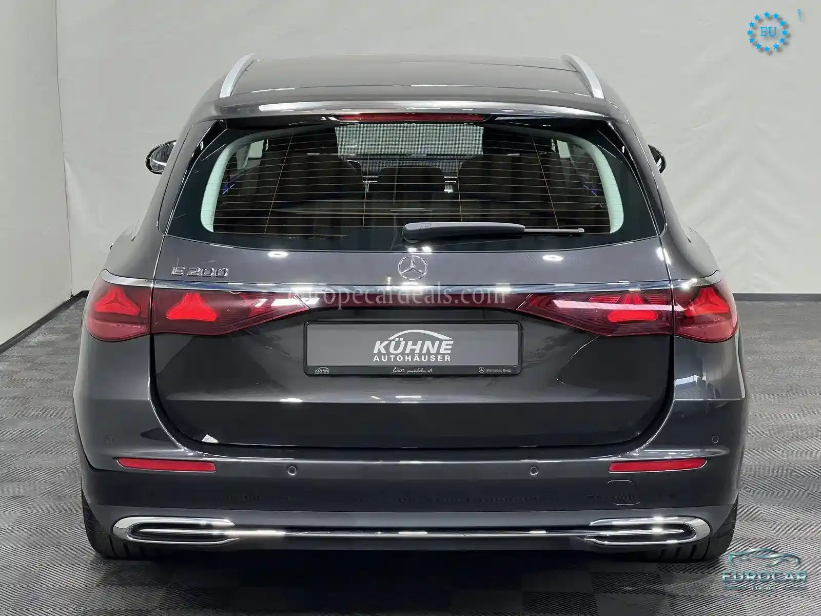 Mercedes-Benz E 200