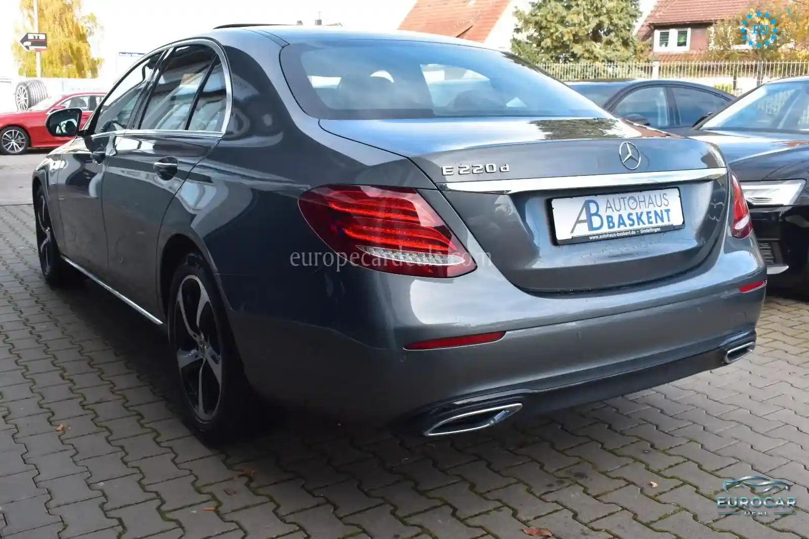 Mercedes-Benz E 220