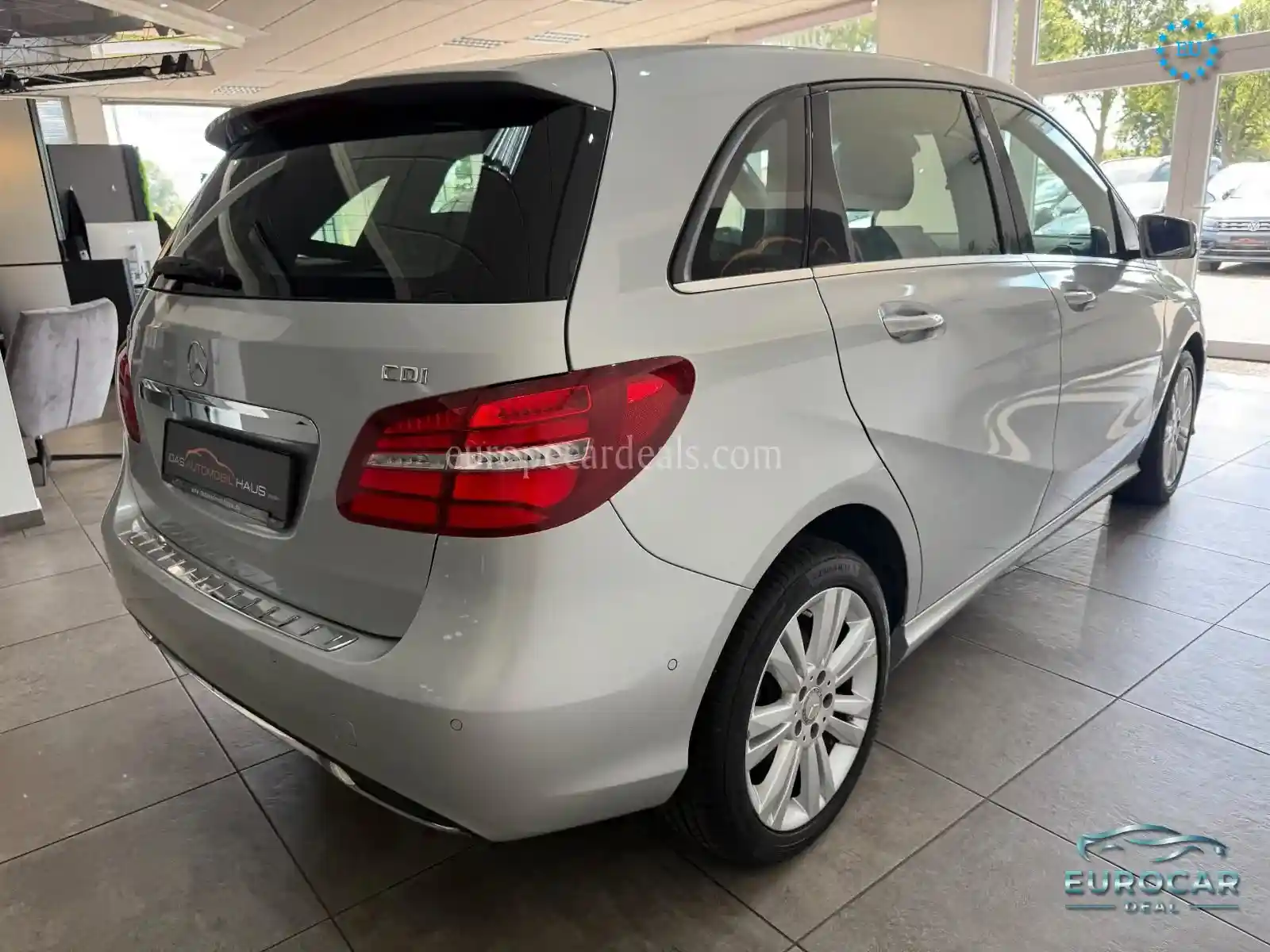 Mercedes-Benz B 180
